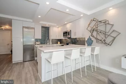 1919 Chestnut Street #714, Philadelphia, PA 19103 - Photo 5