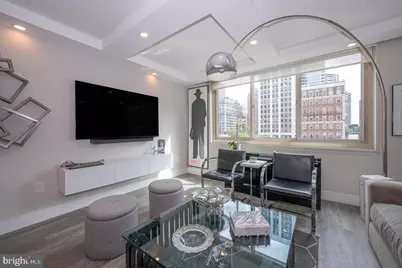 1919 Chestnut Street #714, Philadelphia, PA 19103 - Photo 3