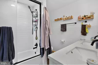 630 N 2nd Street #3, Philadelphia, PA 19123 - Photo 11
