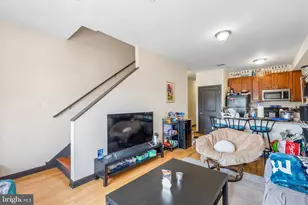 1916 N 17th St, Philadelphia, PA 19121 - Photo 11