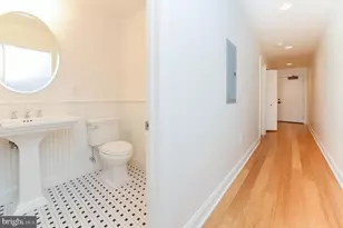 1518 Spruce St, Philadelphia, PA 19102 - Photo 13