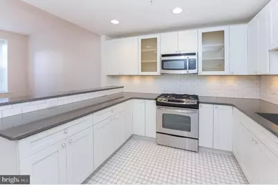 1518 Spruce Street #4A, Philadelphia, PA 19102 - Photo 3