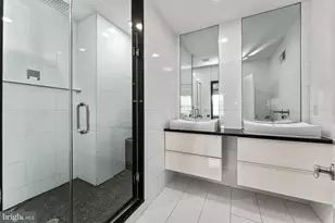 907 N 5th St, Philadelphia, PA 19123 - Photo 15
