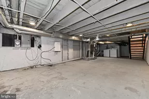 907 N 5th St, Philadelphia, PA 19123 - Photo 21