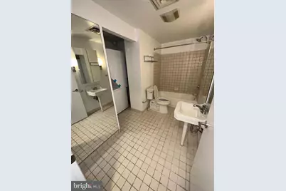 104 S 13th Street #4, Philadelphia, PA 19107 - Photo 23