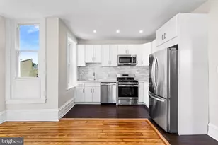 2311 Green St, Philadelphia, PA 19130 - Photo 3