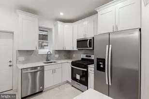 2445 S Rosewood St, Philadelphia, PA 19145 - Photo 11