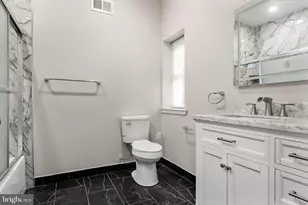 2445 S Rosewood St, Philadelphia, PA 19145 - Photo 15