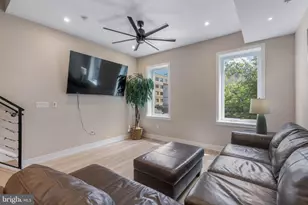 614 S 15th St, Philadelphia, PA 19146 - Photo 7