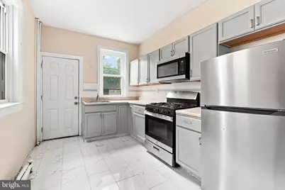 634 Indiana, Philadelphia, PA 19133 - Photo 11