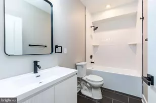 2406 N 3rd St, Philadelphia, PA 19133 - Photo 11