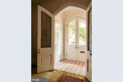 2203 Saint James Place, Philadelphia, PA 19103 - Photo 5
