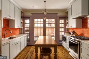 2203 St James Pl, Philadelphia, PA 19103 - Photo 9