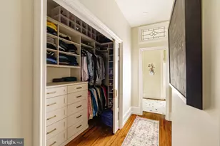 2203 St James Pl, Philadelphia, PA 19103 - Photo 25