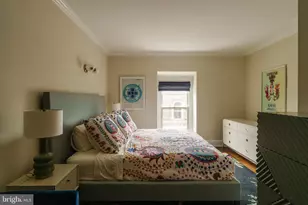 2203 St James Pl, Philadelphia, PA 19103 - Photo 33