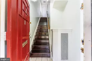 304 N 8th St, Philadelphia, PA 19107 - Photo 3