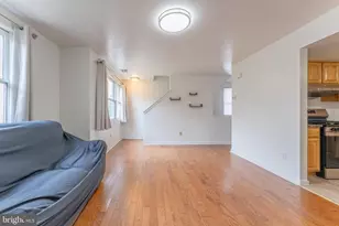 304 N 8th St, Philadelphia, PA 19107 - Photo 9
