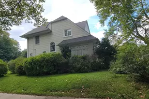1050 Stanwood St, Philadelphia, PA 19111 - Photo 21