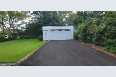 1050 Stanwood Street, Philadelphia, PA 19111 - Photo 17