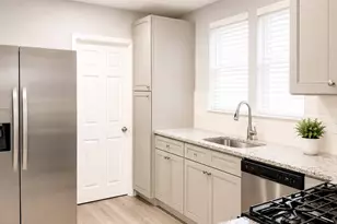 8516 Lynnewood Rd, Philadelphia, PA 19150 - Photo 3