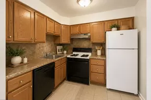 8828 Cottage St, Philadelphia, PA 19136 - Photo 3