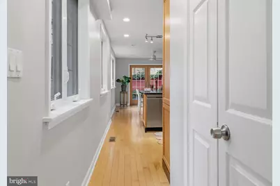 752 N 24th Street, Philadelphia, PA 19130 - Photo 13