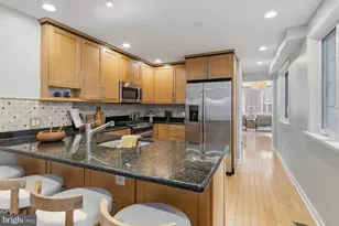 752 N 24th St, Philadelphia, PA 19130 - Photo 15