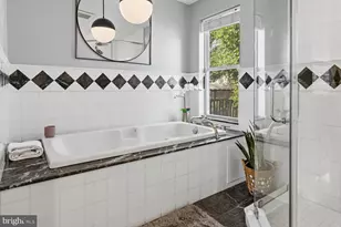 752 N 24th St, Philadelphia, PA 19130 - Photo 45