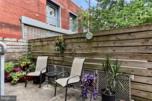 1217 Mt Vernon St, Philadelphia, PA 19123 - Photo 11