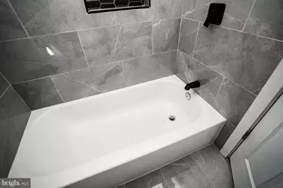 1721 W Lippincott Street, Philadelphia, PA 19132 - Photo 15