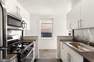 1132 Mt Vernon St, Philadelphia, PA 19123 - Photo 11