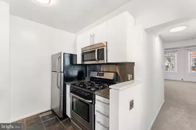 1132 Mount Vernon Street, Philadelphia, PA 19123 - Photo 9