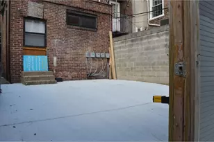 1300 Spruce St, Philadelphia, PA 19107 - Photo 11