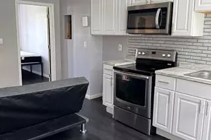 7018 Woodland Ave, Philadelphia, PA 19142 - Photo 3
