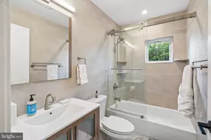 411 Salmon St, Philadelphia, PA 19125 - Photo 27