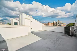 411 Salmon St, Philadelphia, PA 19125 - Photo 53