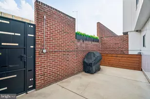 411 Salmon St, Philadelphia, PA 19125 - Photo 3