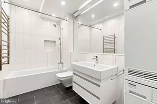 1213-15 Locust St, Philadelphia, PA 19107 - Photo 19