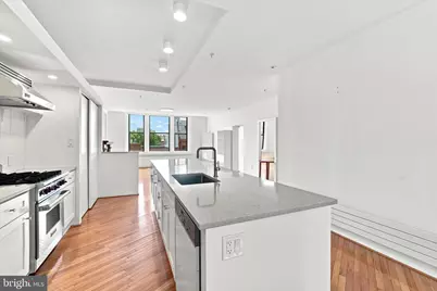 1213-15 Locust Street #3, Philadelphia, PA 19107 - Photo 9