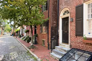 536 Cypress St, Philadelphia, PA 19106 - Photo 1