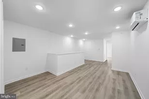 700 N 42nd St, Philadelphia, PA 19104 - Photo 33