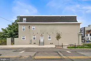 700 N 42nd St, Philadelphia, PA 19104 - Photo 3