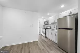 700 N 42nd St, Philadelphia, PA 19104 - Photo 37