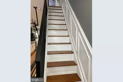 2445 S Lawrence Street, Philadelphia, PA 19148 - Photo 13