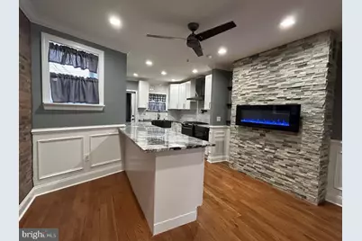 2445 S Lawrence Street, Philadelphia, PA 19148 - Photo 1