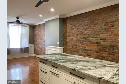 2445 S Lawrence Street, Philadelphia, PA 19148 - Photo 5
