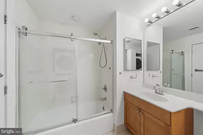 717 S Chris Columbus Boulevard #709, Philadelphia, PA 19147 - Photo 9