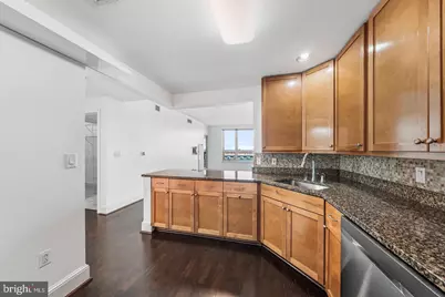 717 S Chris Columbus Boulevard #709, Philadelphia, PA 19147 - Photo 19