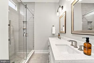 2131 E Firth Street #4, Philadelphia, PA 19125 - Photo 17