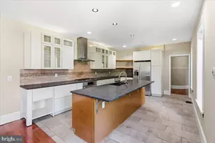 138 Rector St, Philadelphia, PA 19127 - Photo 9